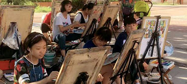 学生讨论作品