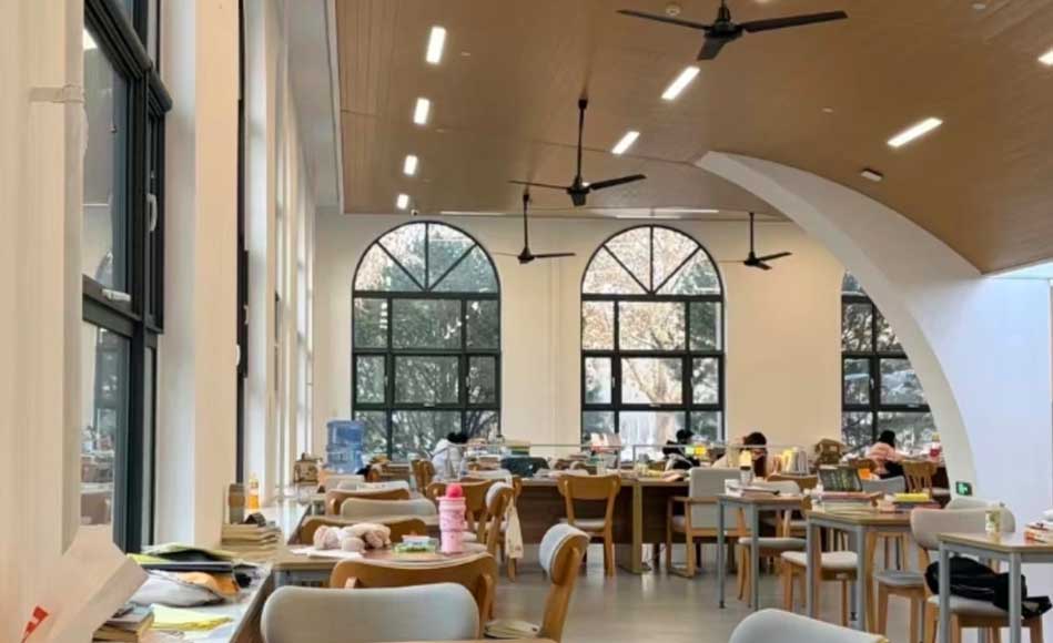首都师范大学